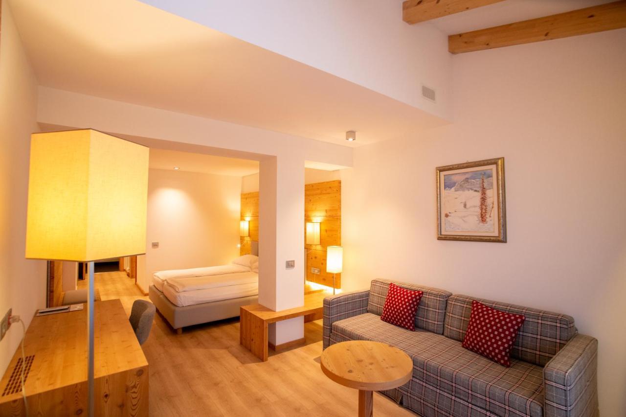 Hotel Europeo Alpine Charme & Wellness Пинцоло Экстерьер фото
