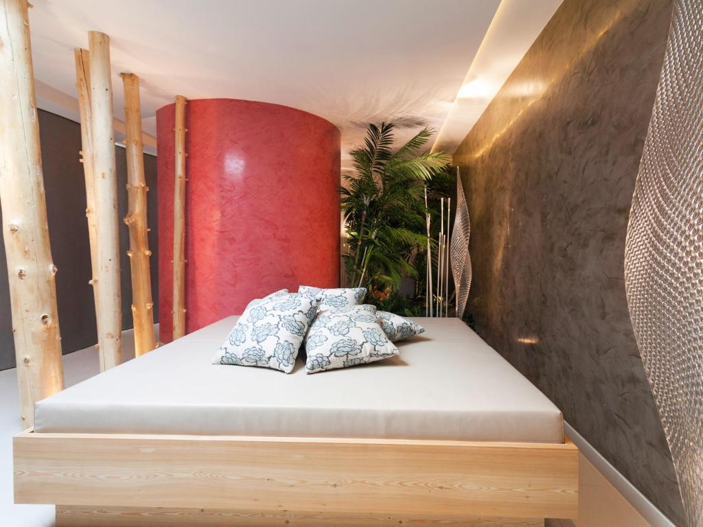Hotel Europeo Alpine Charme & Wellness Пинцоло Экстерьер фото