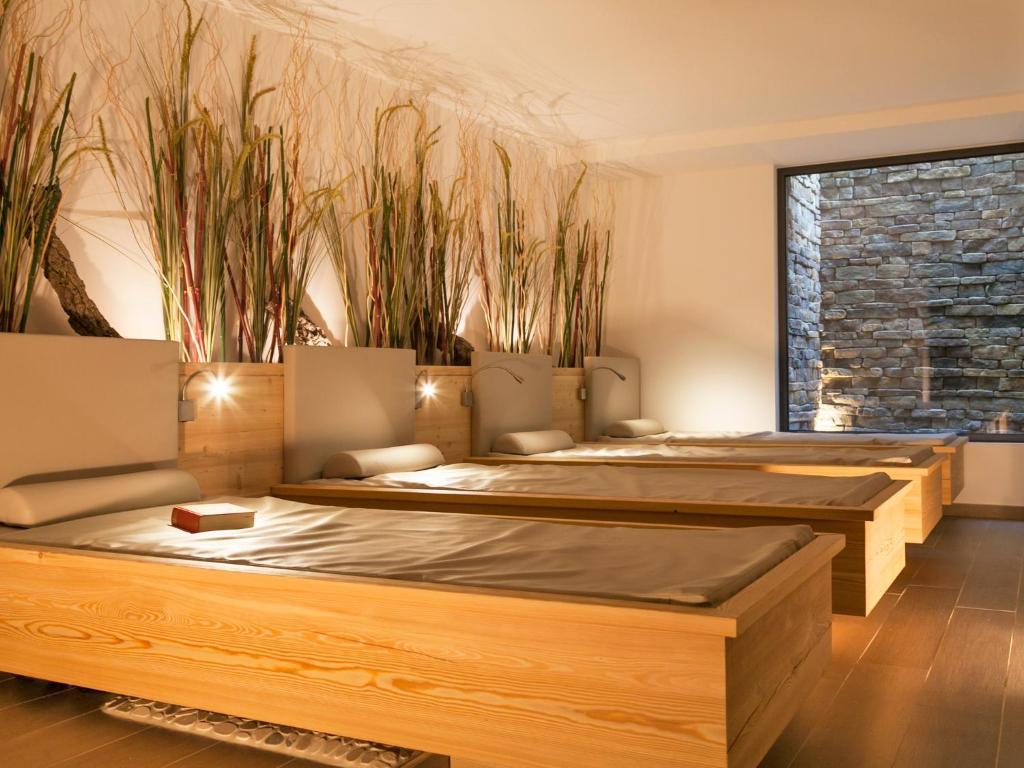 Hotel Europeo Alpine Charme & Wellness Пинцоло Экстерьер фото