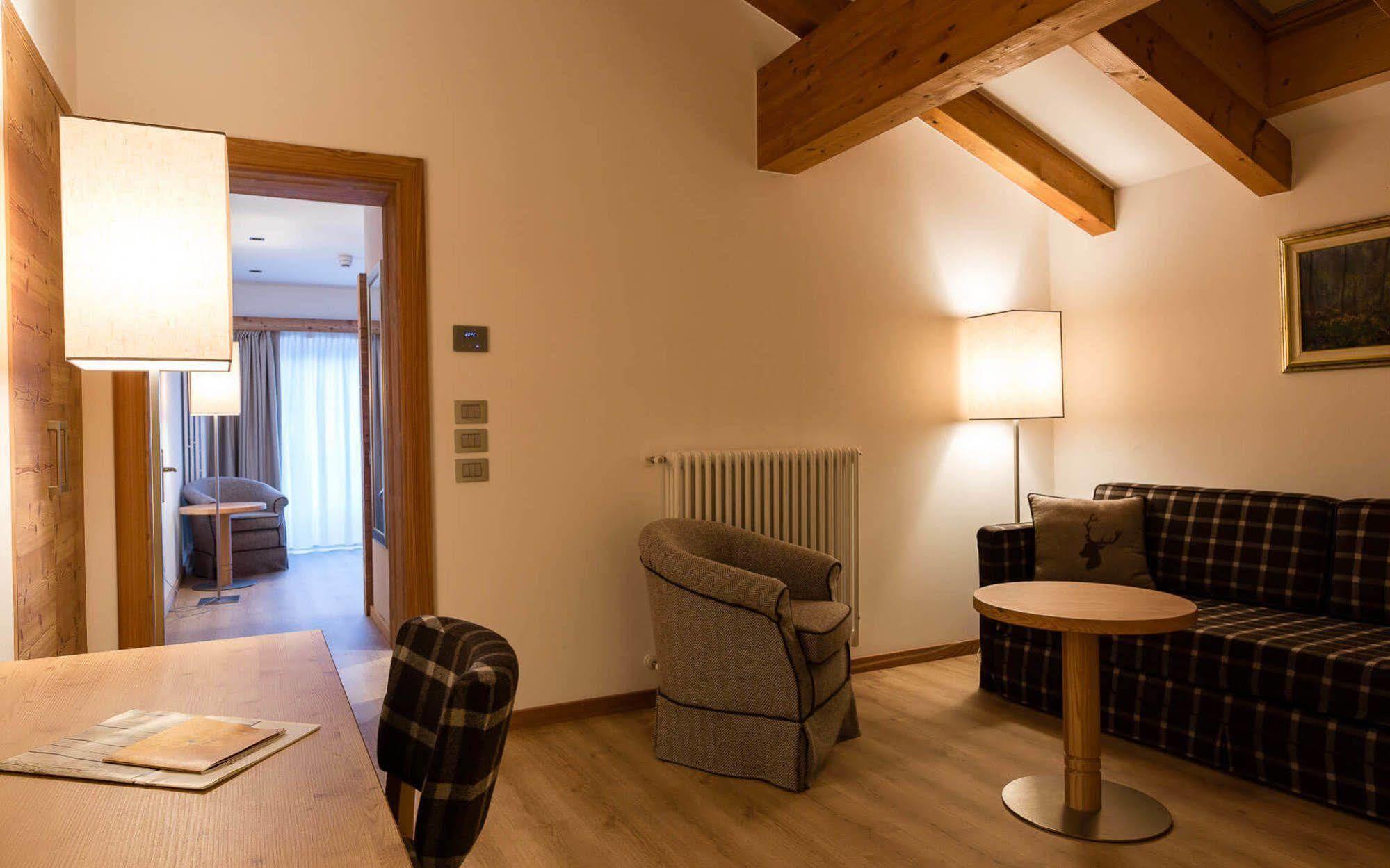 Hotel Europeo Alpine Charme & Wellness Пинцоло Экстерьер фото